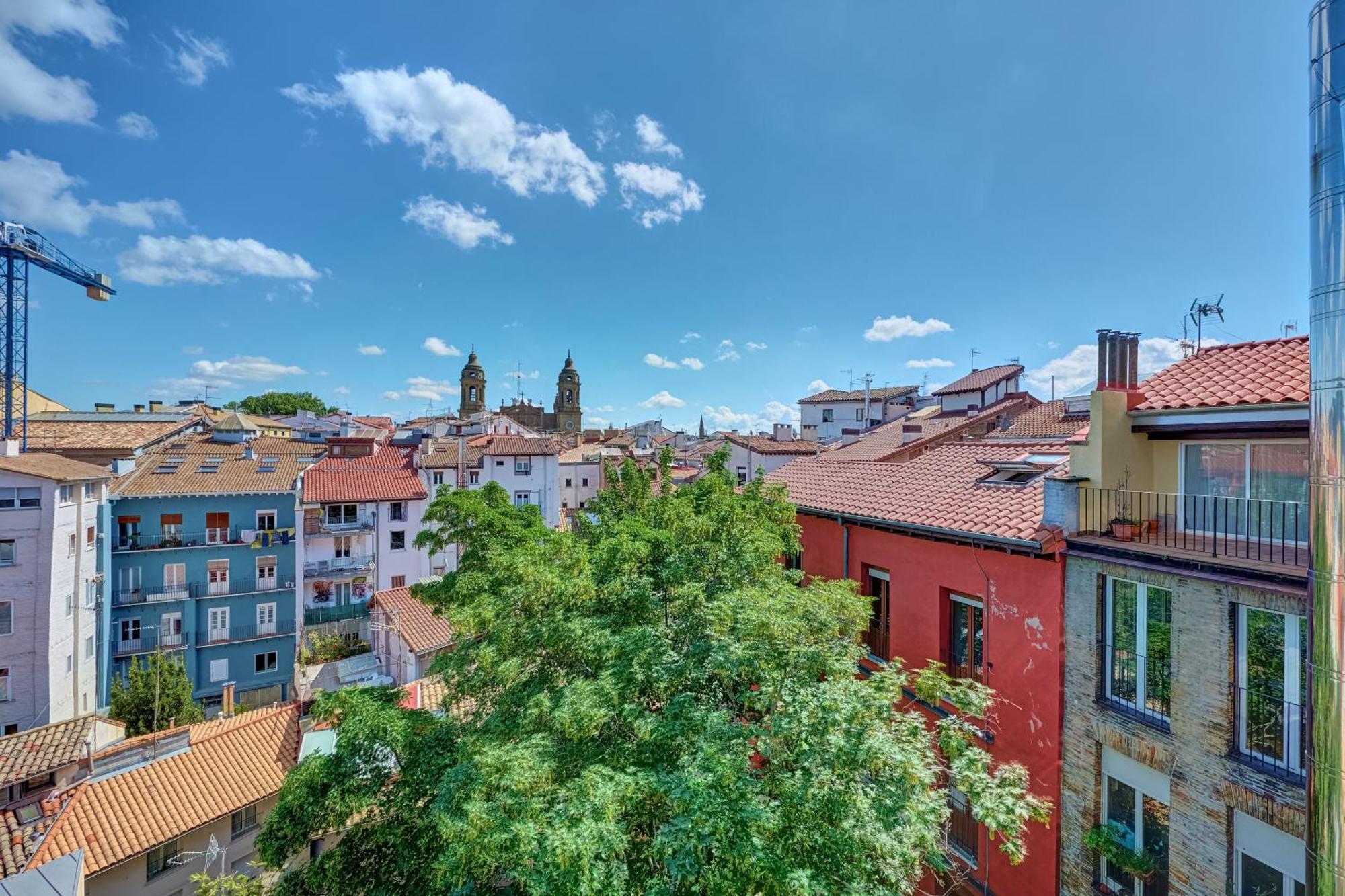 Atalaya Sobre El Casco Antiguo By Clabao Pamplona Exterior foto